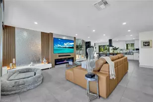 121 20th Ave NE, Naples, FL 34120 - Photo 5