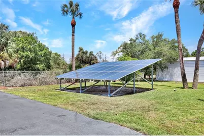 121 20th Ave NE, Naples, FL 34120 - Photo 35