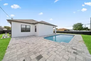 2220 NE 9th Pl, Cape Coral, FL 33909 - Photo 3