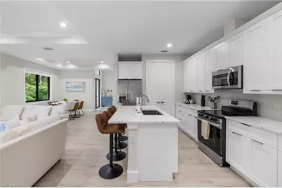 3012 Pine Tree Dr, Naples, FL 34112 - Photo 15