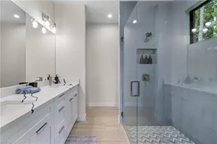 3012 Pine Tree Dr, Naples, FL 34112 - Photo 23