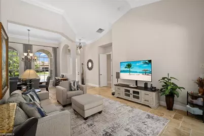 8884 Mustang Island Cir, Naples, FL 34113 - Photo 9