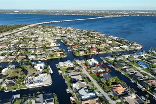 2328 SE 27th St, Cape Coral, FL 33904 - Photo 3