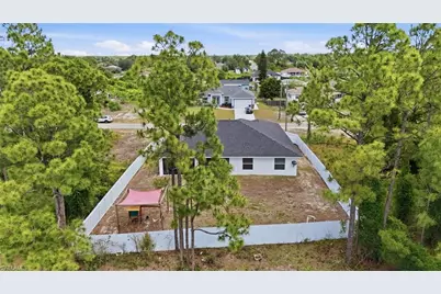 2907 18th St SW, Lehigh Acres, FL 33976 - Photo 45