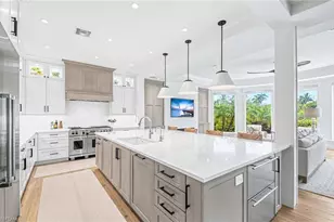 1888 6th St S, Naples, FL 34102 - Photo 9