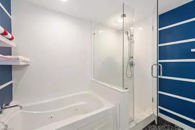 3000 Oasis Grand Blvd #2205, Fort Myers, FL 33916 - Photo 23