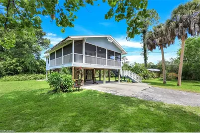 5202 Cypress Ln, Naples, FL 34113 - Photo 9
