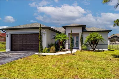 2661 43rd Ave NE, Naples, FL 34120 - Photo 5