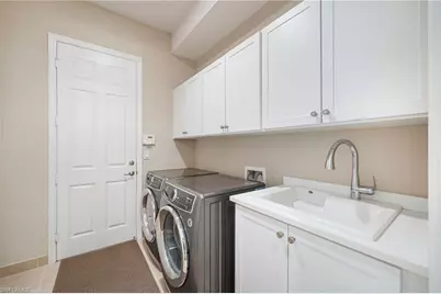13736 Luna Dr, Naples, FL 34109 - Photo 21