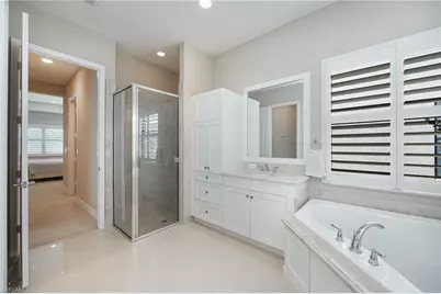 13736 Luna Dr, Naples, FL 34109 - Photo 15