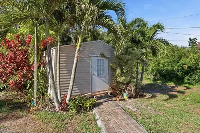 208 Aviation Pkwy, Cape Coral, FL 33904 - Photo 21