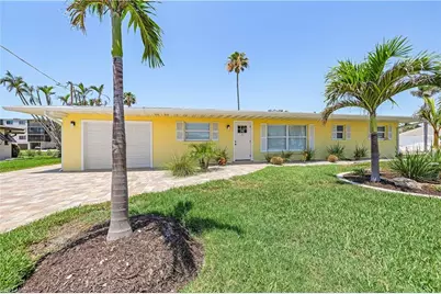 2 Fairview Blvd, Fort Myers Beach, FL 33931 - Photo 1
