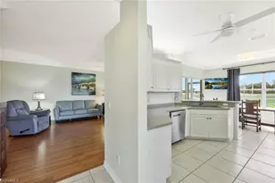 5877 3 Iron Dr, Naples, FL 34110 - Photo 15