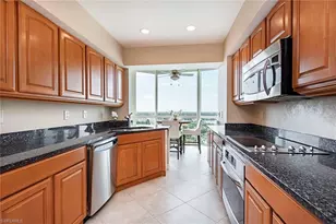 4255 Gulf Shore Blvd N, Naples, FL 34103 - Photo 3