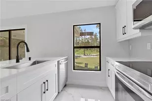 436 41st Ave NE, Naples, FL 34120 - Photo 7