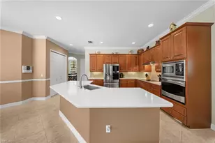 10053 Lions Bay Ct, Naples, FL 34120 - Photo 9
