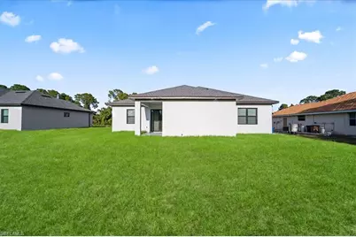 626 Beach Ave S, Lehigh Acres, FL 33974 - Photo 35