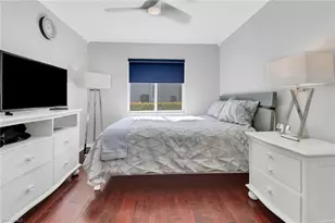 7477 Lourdes Ct, Naples, FL 34104 - Photo 15