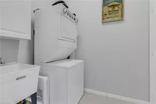 7477 Lourdes Ct, Naples, FL 34104 - Photo 19