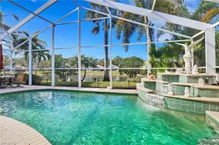 7477 Lourdes Ct, Naples, FL 34104 - Photo 21