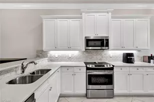 13423 Silktail Dr, Naples, FL 34109 - Photo 7