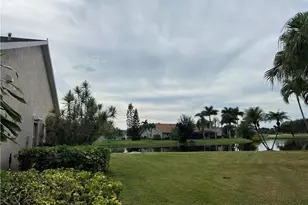 108 Tanglewood Ct, Naples, FL 34113 - Photo 27