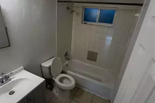 3950 Lora St, Fort Myers, FL 33916 - Photo 5