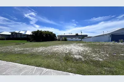 1614 SW 6th Ave, Cape Coral, FL 33991 - Photo 3