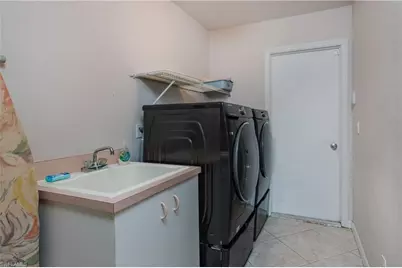 512 SE 33rd Ter, Cape Coral, FL 33904 - Photo 23