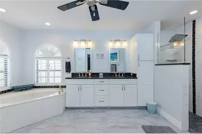 512 SE 33rd Ter, Cape Coral, FL 33904 - Photo 17