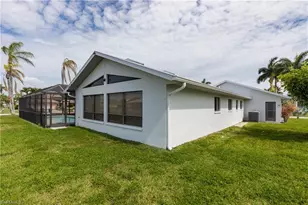 512 SE 33rd Terrace, Cape Coral, FL 33904 - Photo 31