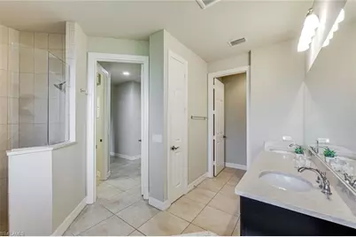 1221 Briarwood Ct, Naples, FL 34104 - Photo 11