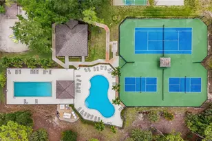 1221 Briarwood Ct, Naples, FL 34104 - Photo 19