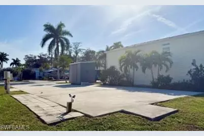 447 Cheetah Dr, Naples, FL 34114 - Photo 3