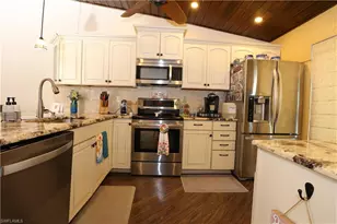 3563 Antarctic Cir, Naples, FL 34112 - Photo 7