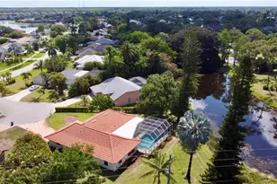 2353 Abbey Ct, Naples, FL 34112 - Photo 45