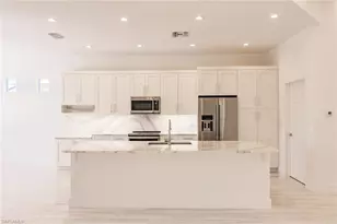 15950 Delasol Ln, Naples, FL 34110 - Photo 11