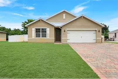 8117 Sandpiper Rd, Fort Myers, FL 33967 - Photo 1