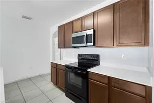 8117 Sandpiper Rd, Fort Myers, FL 33967 - Photo 5