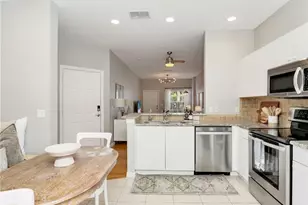 3289 Lindsey Ln, Naples, FL 34109 - Photo 3