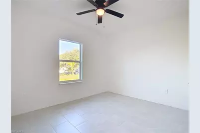 422 Eisenhower Blvd, Lehigh Acres, FL 33974 - Photo 19