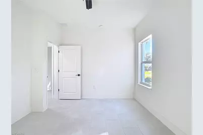 422 Eisenhower Blvd, Lehigh Acres, FL 33974 - Photo 33