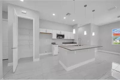 4208 28th St SW, Lehigh Acres, FL 33976 - Photo 5