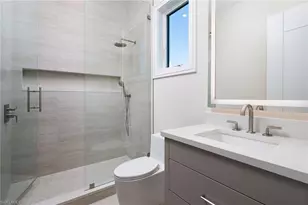 223 Bayview Ave, Naples, FL 34108 - Photo 23