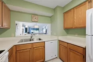7220 Coventry Ct, Naples, FL 34104 - Photo 13