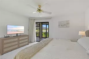 7220 Coventry Ct, Naples, FL 34104 - Photo 17