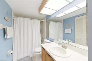 7220 Coventry Ct, Naples, FL 34104 - Photo 21