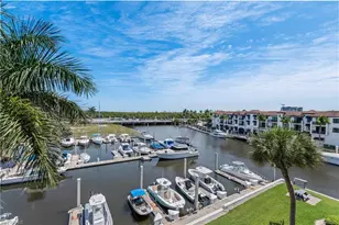 803 River Point Dr, Naples, FL 34102 - Photo 1