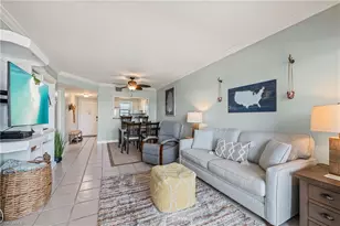 803 River Point Dr, Naples, FL 34102 - Photo 5