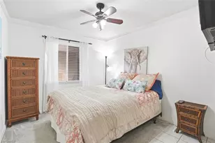 7320 Glenmoor Ln, Naples, FL 34104 - Photo 17